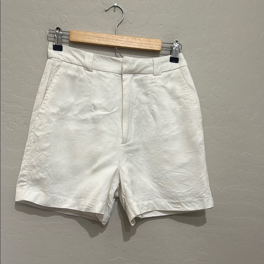 Bardot Classic High-Rise White Shorts, Size 6